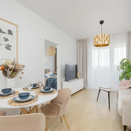 Stylish Glam Przedpole In By Renters Apartment Warsaw
