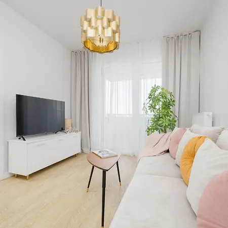 Apartment Stylish Glam Przedpole In By Renters